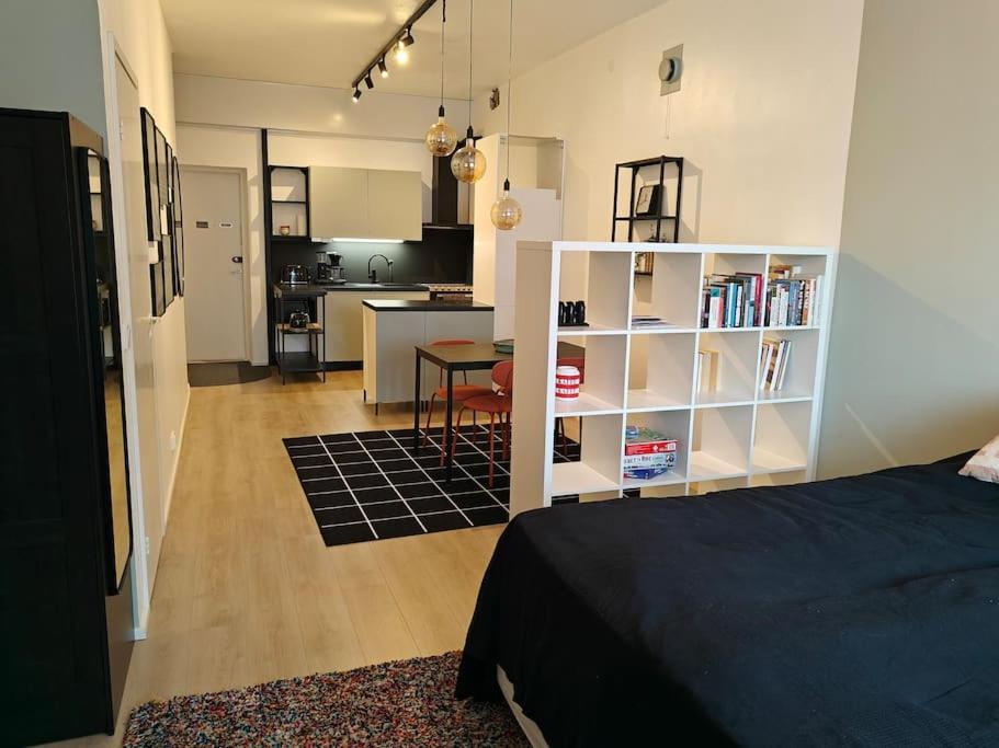 Brooms - Newly Renovated *