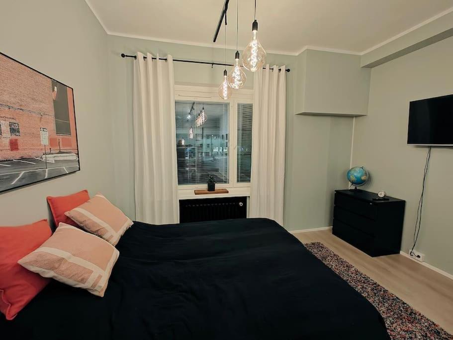 Brooms - Newly Renovated *